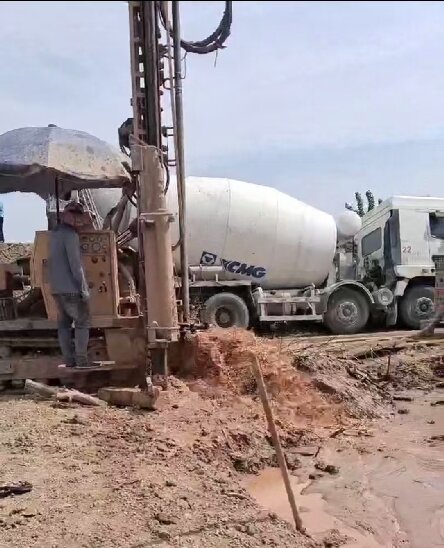 郧阳区岩石井施工